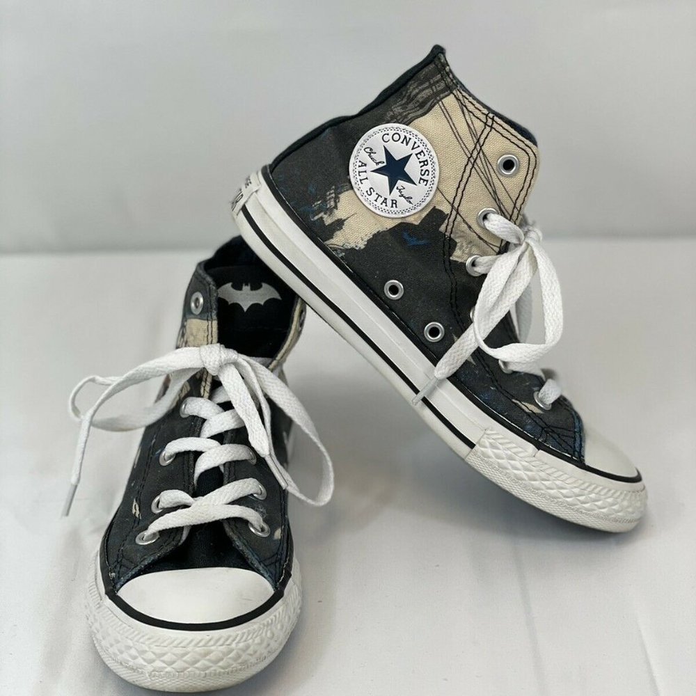 DC Comics Batman Edition Kids Shoes Size 1